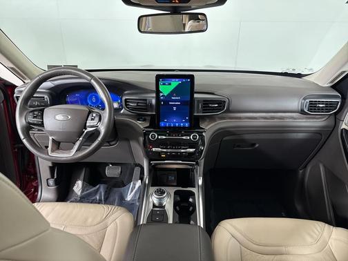 2023 Ford Explorer Platinum