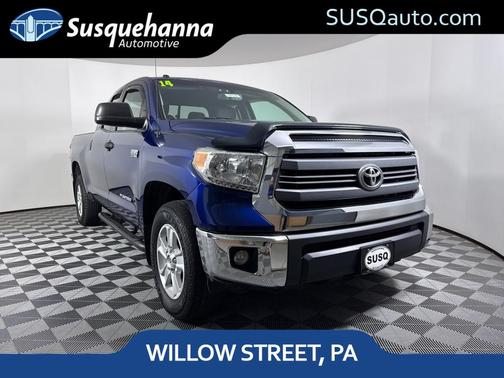 Blue 2014 Toyota Tundra SR5