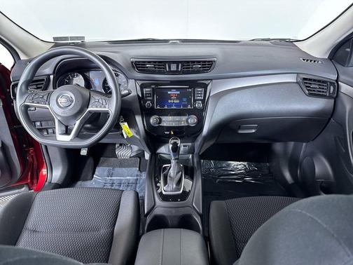 2022 Nissan Rogue Sport S