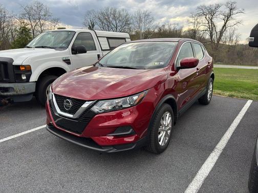 2022 Nissan Rogue Sport S