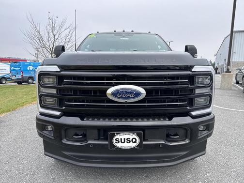 2025 Ford F-250 Platinum