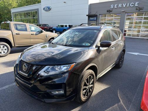 Magnetic Black 2018 Nissan Rogue SV