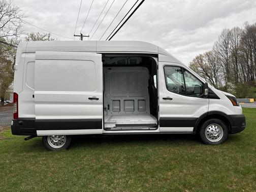 2025 Ford Transit-350 Base