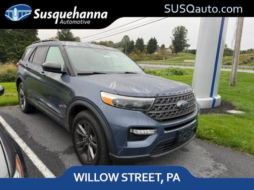 Blue 2021 Ford Explorer XLT