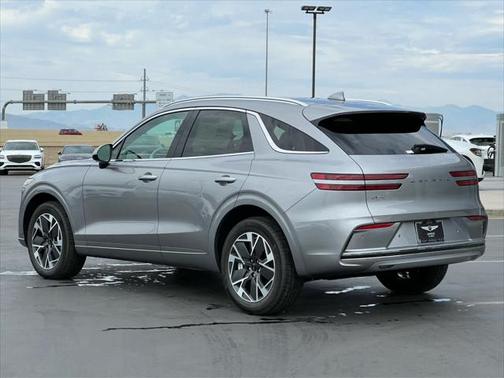 2026 Genesis Electrified GV70 Standard