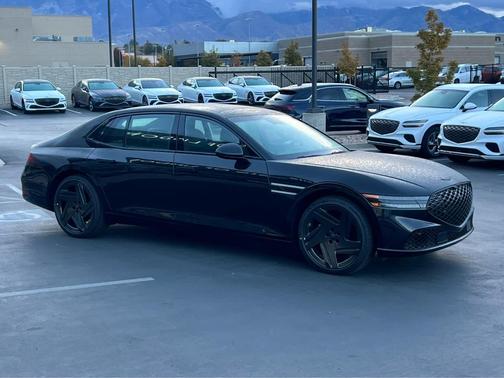 2026 Genesis G90 e-SC Prestige Black