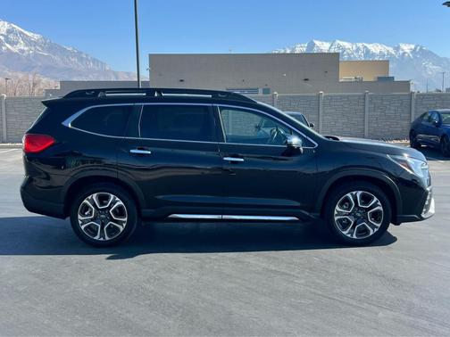 2023 Subaru Ascent Touring 7-Passenger