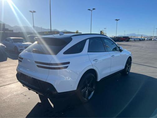 2023 Genesis GV70 3.5T AWD Sport