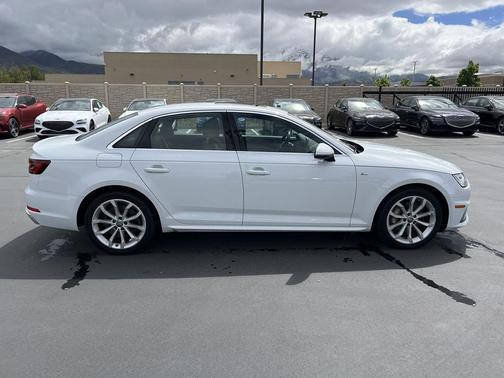 Glacier White Metallic 2019 Audi A4 45 Premium