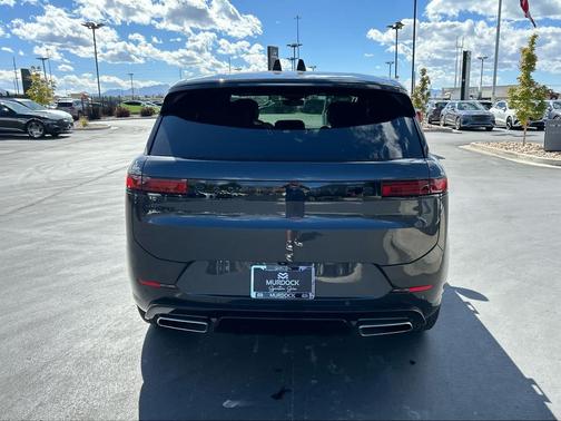 2024 Land Rover Range Rover Sport SE
