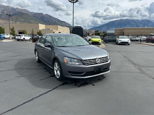 2014 Volkswagen Passat 2.0L TDI DSG SE w/Sunroof