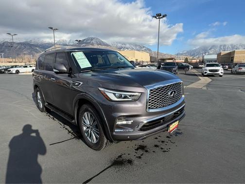 2024 INFINITI QX80 Luxe