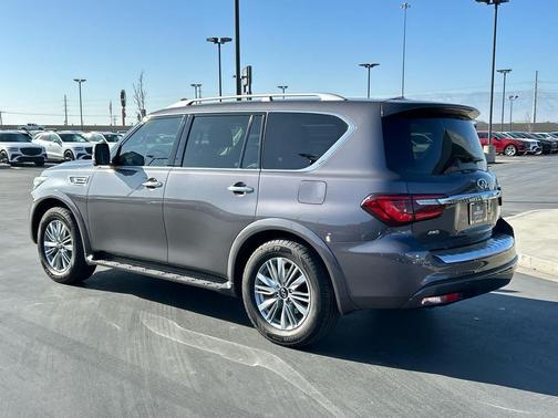 2024 INFINITI QX80 Luxe