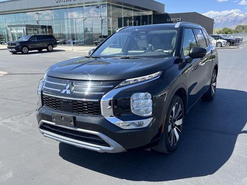 Black 2025 Mitsubishi Outlander SEL S-AWC