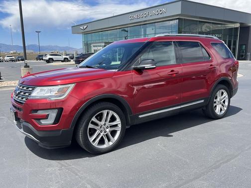 Ruby Red Metallic Tinted Clearcoat 2017 Ford Explorer XLT