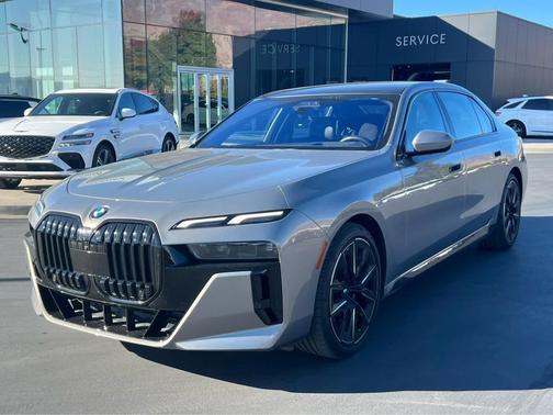 2023 BMW 760 i xDrive