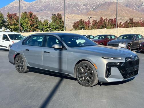 2023 BMW 760 i xDrive