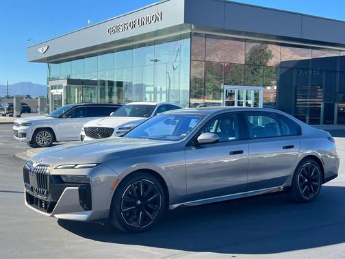 2023 BMW 760 i xDrive