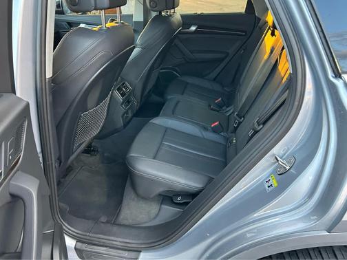 2018 Audi Q5 2.0T Premium Plus