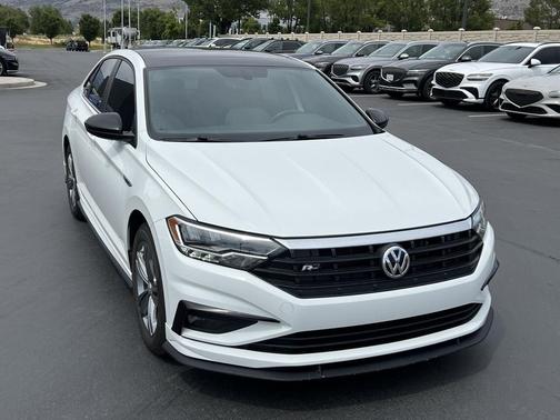Pure White 2019 Volkswagen Jetta 1.4T SE