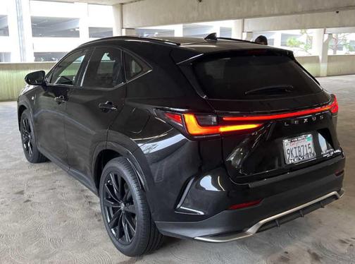 2024 Lexus NX 450h+ F SPORT Handling