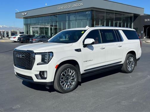 White Frost Tricoat 2023 GMC Yukon XL Denali Ultimate