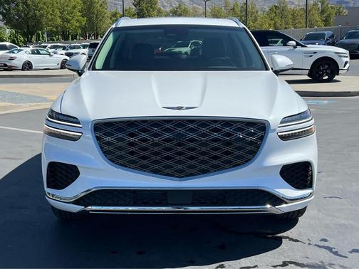 Uyuni White 2026 Genesis GV70 2.5T Select