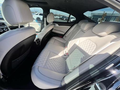 2022 Genesis G70 3.3T AWD