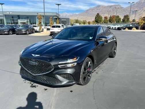 2022 Genesis G70 3.3T AWD