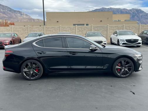 2022 Genesis G70 3.3T AWD