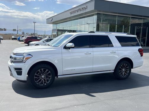 Star White Metallic Tri-Coat 2024 Ford Expedition Max Platinum