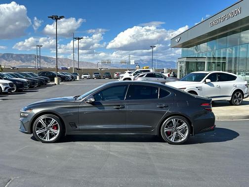 Makalu Gray 2024 Genesis G70 3.3T AWD Sport Advanced