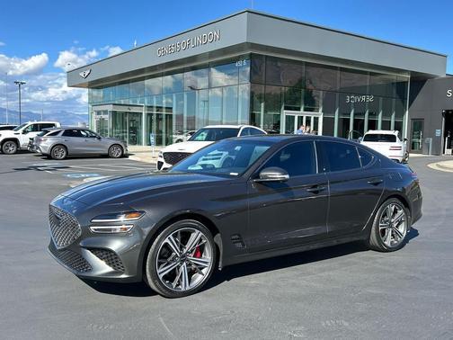 Makalu Gray 2024 Genesis G70 3.3T AWD Sport Advanced