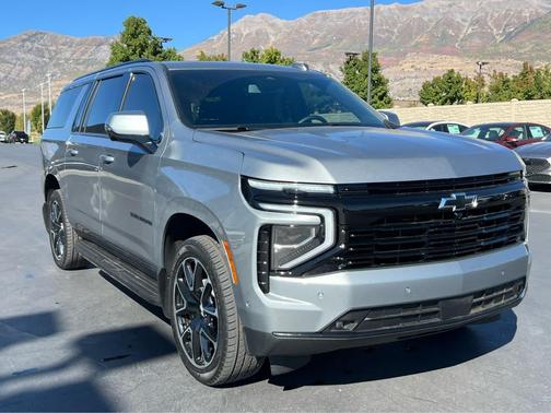 2025 Chevrolet Suburban RST