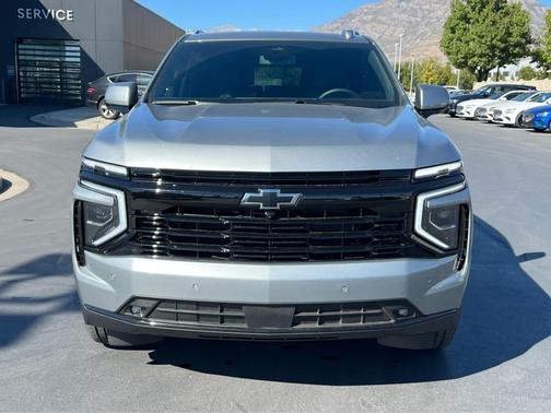 2025 Chevrolet Suburban RST