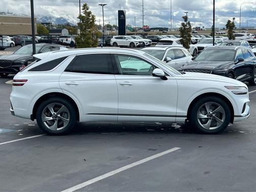 2026 Genesis GV70 2.5T