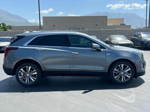 2020 Cadillac XT5 Premium Luxury