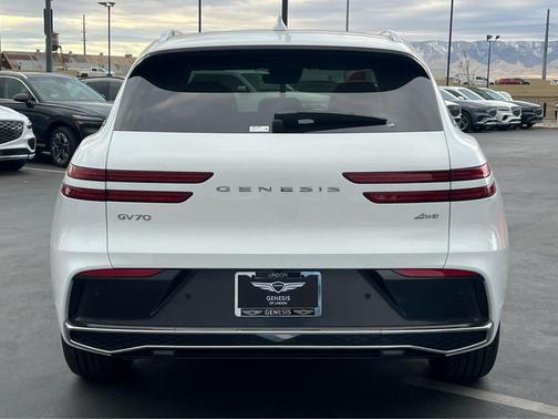 2026 Genesis GV70 2.5T Advanced