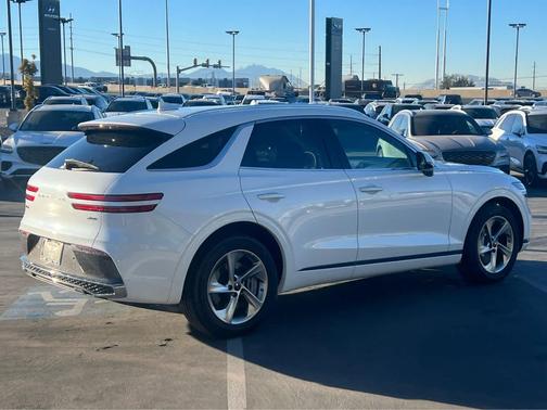 2026 Genesis GV70 2.5T