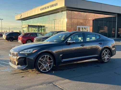 2022 Kia Stinger GT1