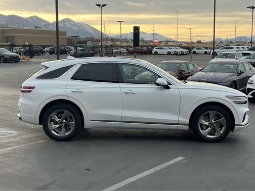 2026 Genesis GV70 2.5T Advanced