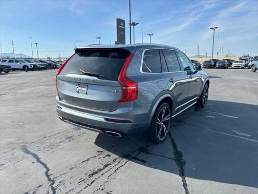 2017 Volvo XC90 T6 R-Design
