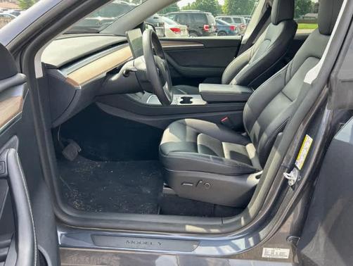 2023 Tesla Model Y Long Range Dual Motor All-Wheel Drive