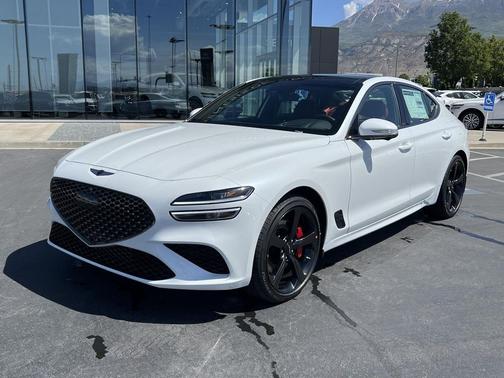Uyuni White 2026 Genesis G70 3.3T AWD Sport Prestige
