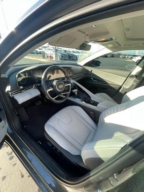 2024 Hyundai ELANTRA HEV Limited