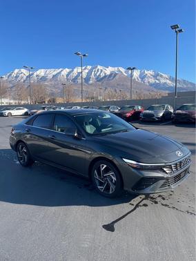 2024 Hyundai ELANTRA HEV Limited
