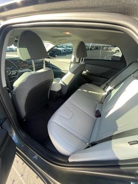 2024 Hyundai ELANTRA HEV Limited