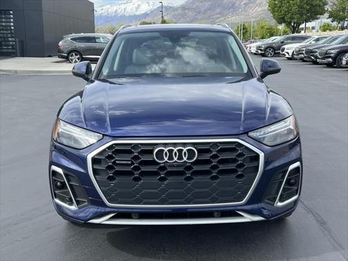 2022 Audi Q5 45 S line Prestige