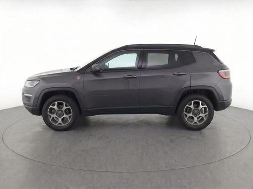 Granite Crystal Metallic Clearcoat 2022 Jeep Compass Trailhawk
