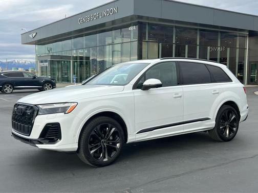 2025 Audi Q7 55 Premium Plus